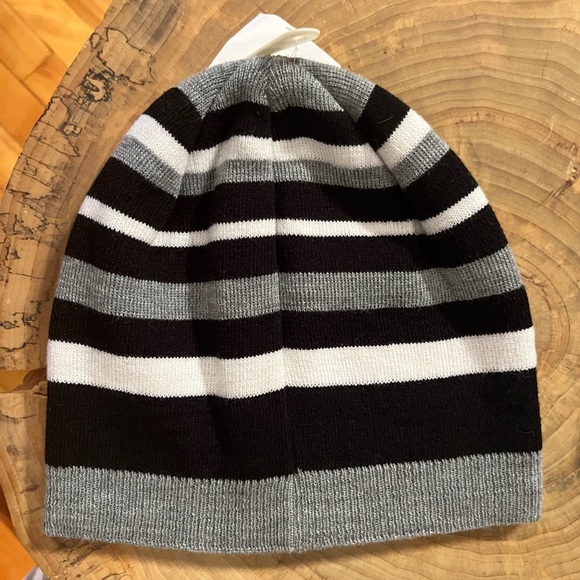 Pajar Beanie - Picture 2 of 2